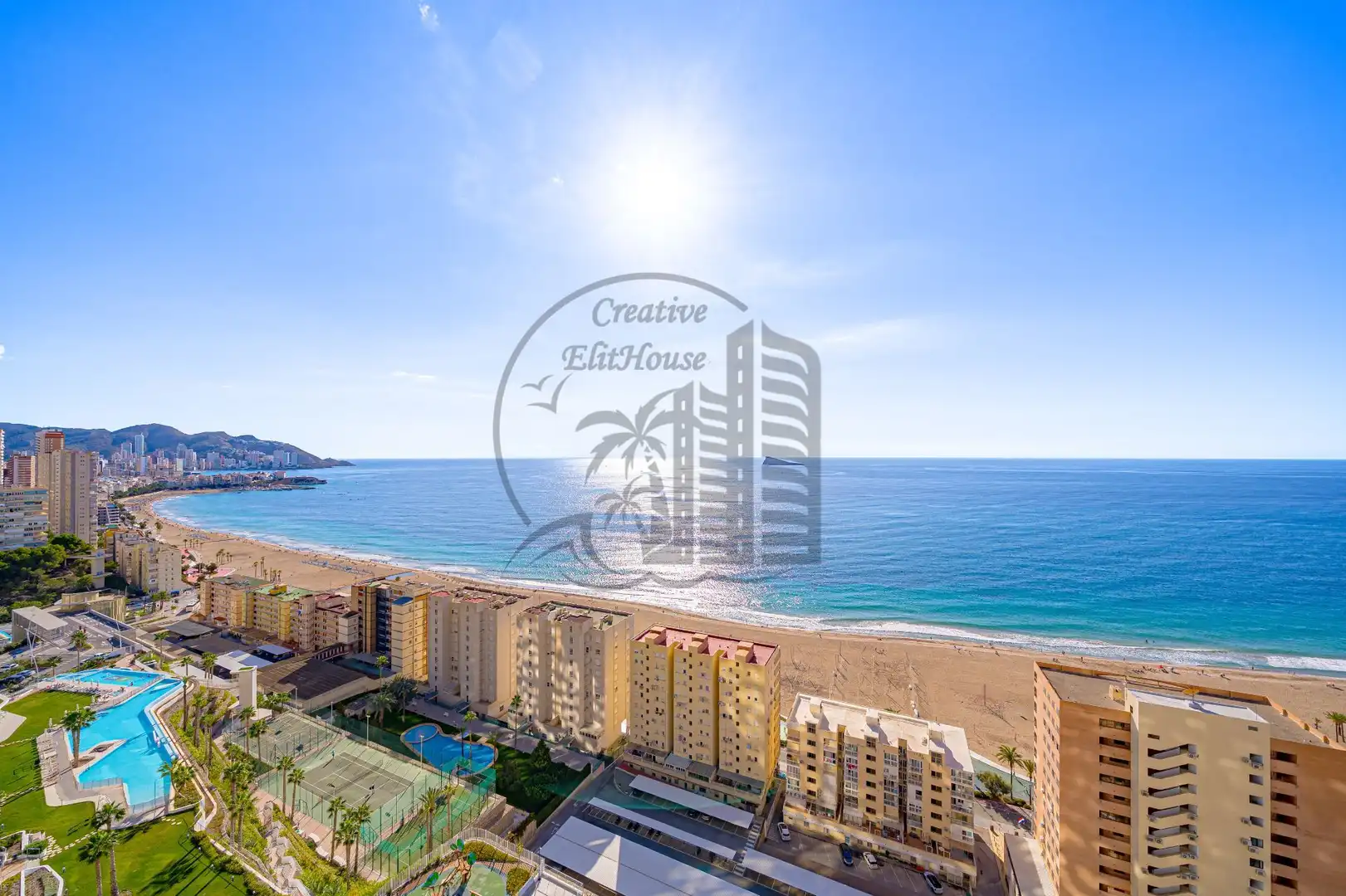 Appartement compact avec piscine à vendre à Carrer de Brasil, imagen 3