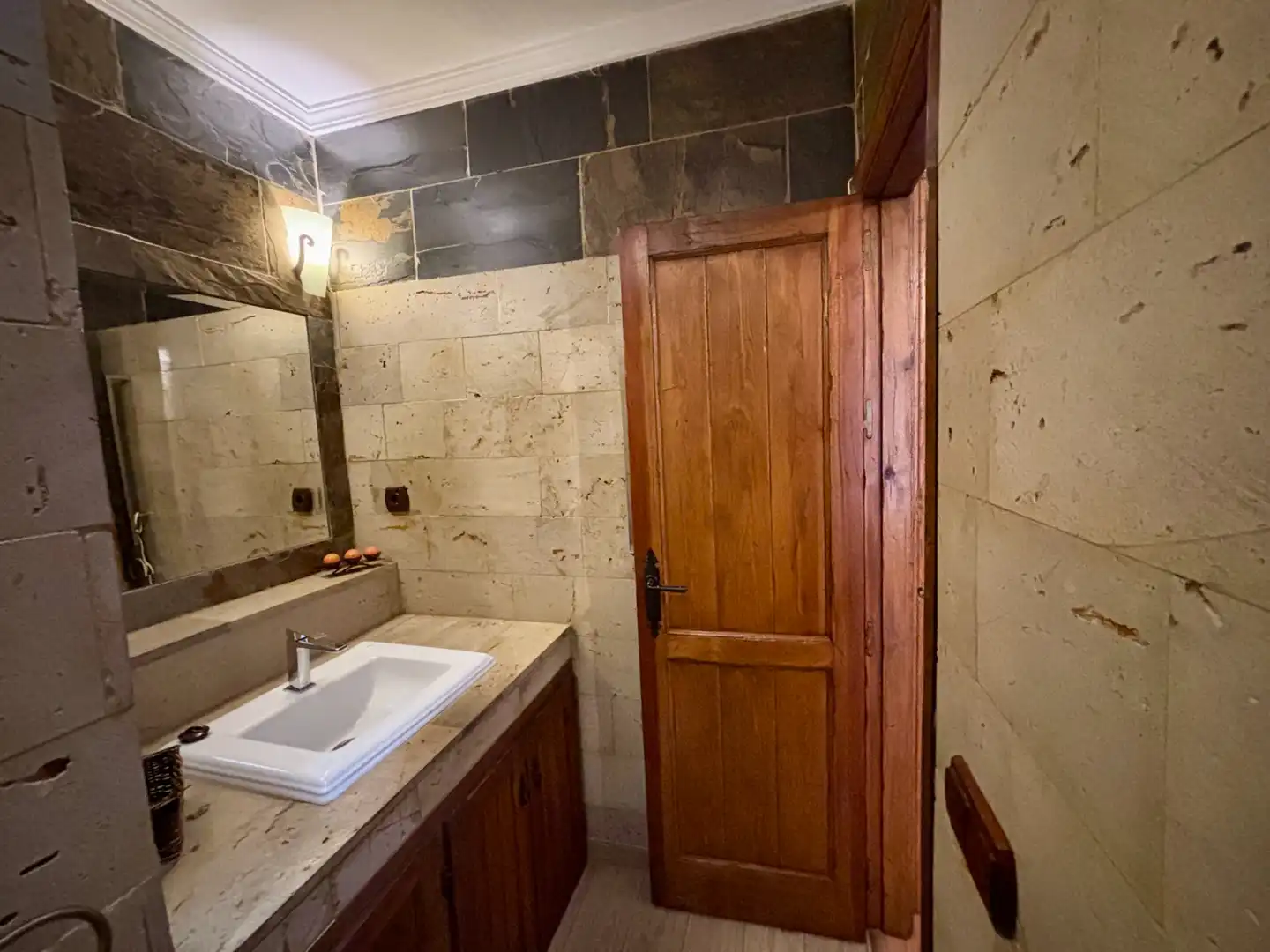 Badezimmer von Einfamilien-Reihenhaus zur Miete in Mijas mit Klimaanlage, Heizung und Möbliert