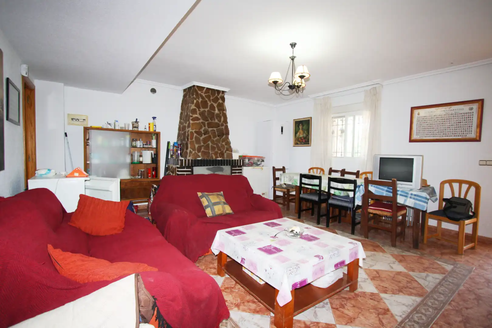 Sala d'estar de Casa o xalet en venda en Albacete amb Aire condicionat, Jardí privat i Terrassa
