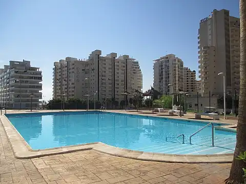 Piscina de Casa adosada en venta en Cullera con Aire acondicionado, Calefacción y Terraza