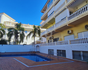 Piscina de Pis en venda en Torremolinos amb Aire condicionat, Calefacció i Terrassa