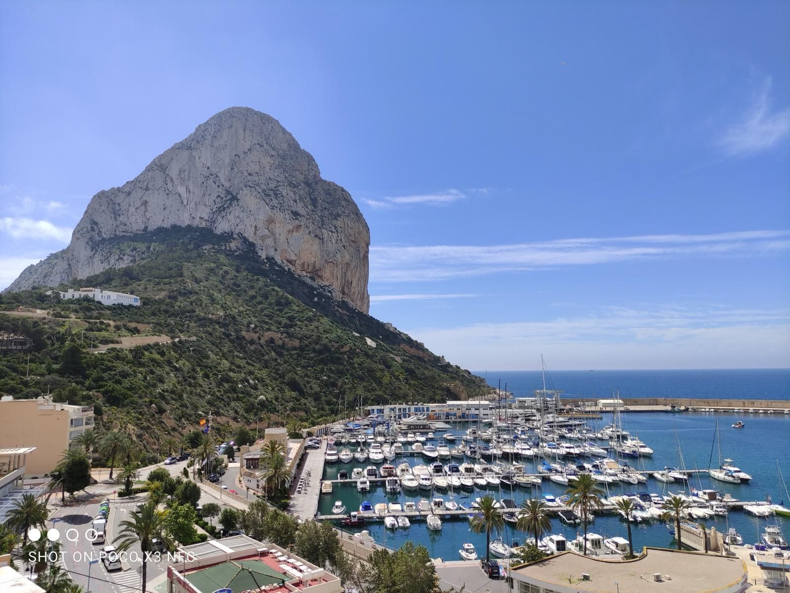 Vista exterior de Apartament en venda en Calpe / Calp amb Aire condicionat, Calefacció i Jardí privat