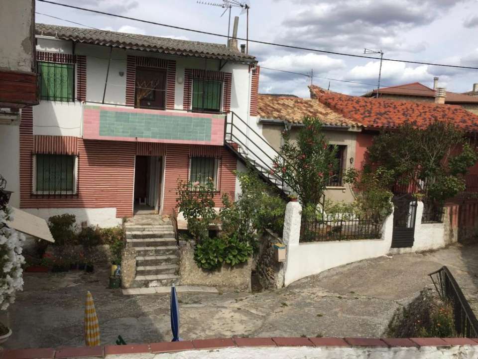 Exterior view of Flat for sale in Valle de Tobalina  with Storage room
