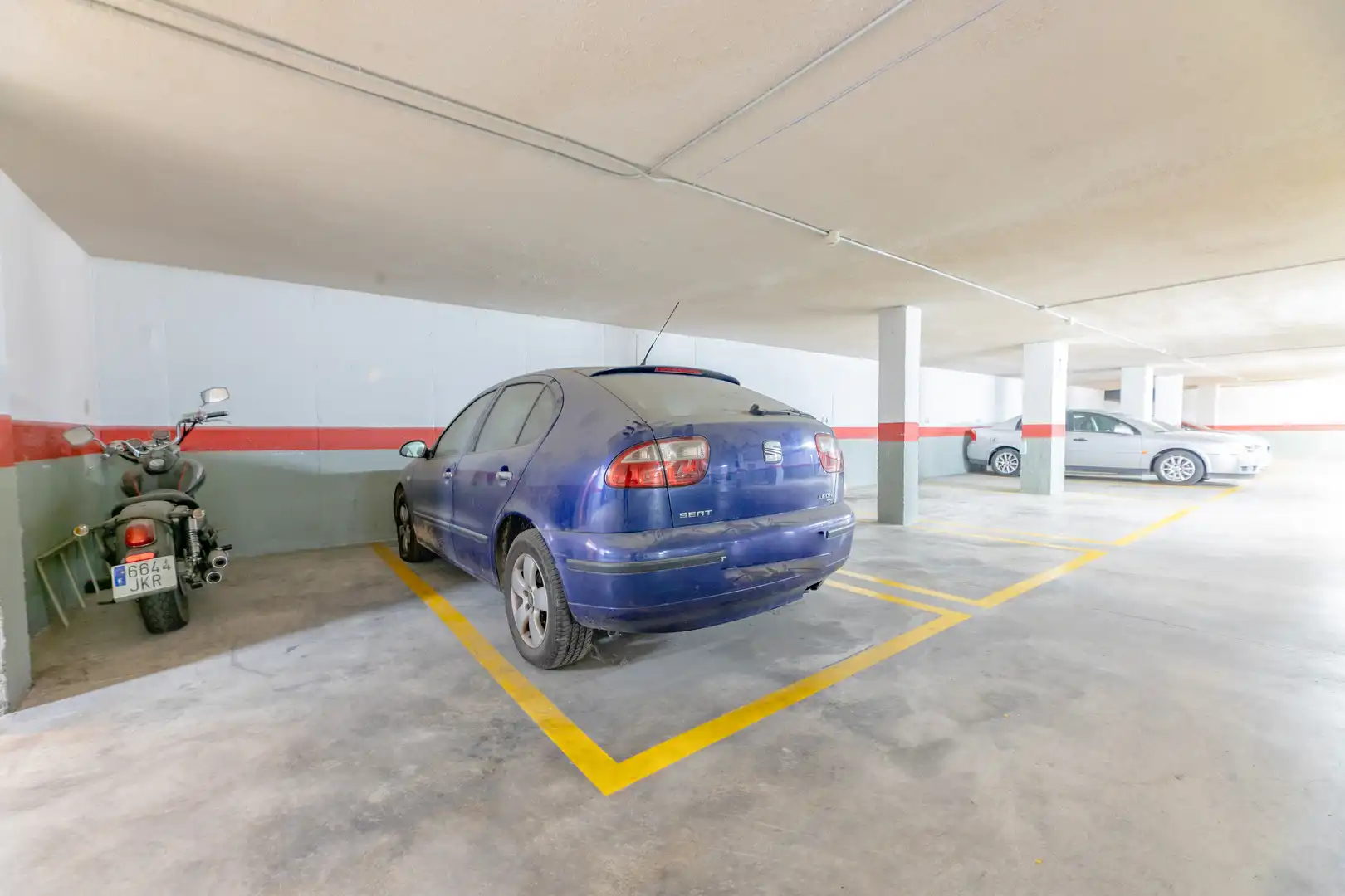 Parking of Flat for sale in Paterna  with Air Conditioner, Heating and Storage room