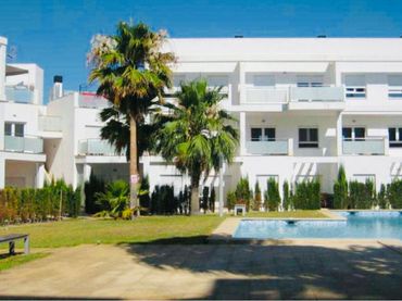 Appartement compact avec piscine à vendre à El Puerto