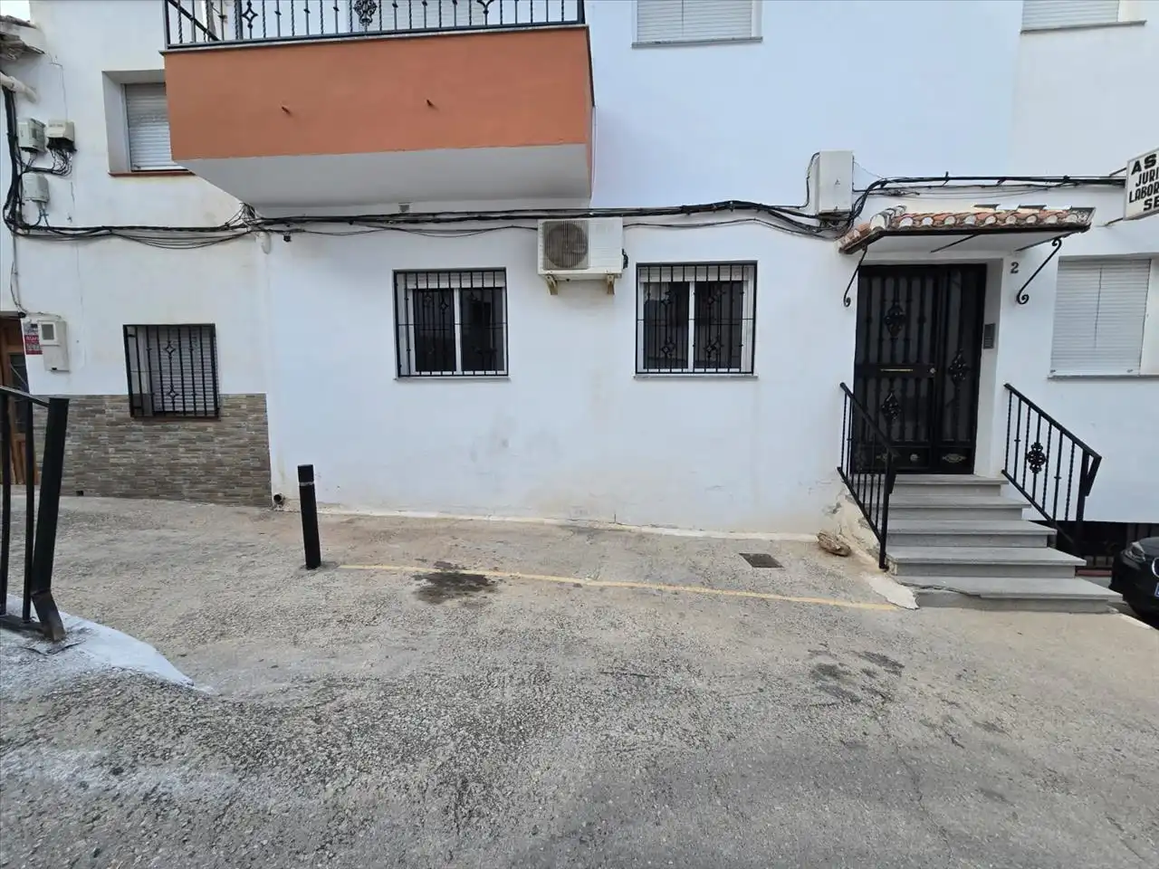 Außenansicht von Wohnung zum Verkauf in Colomera mit Terrasse