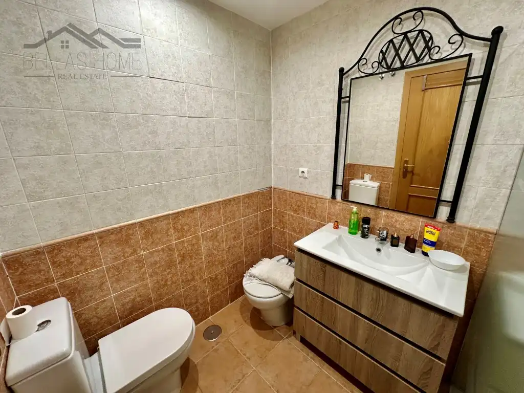 Baño de Piso en venta en Estepona con Aire acondicionado, Terraza y Piscina
