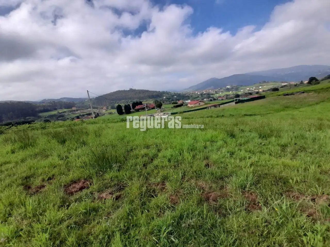 Lands and plots for sale in CASERAS