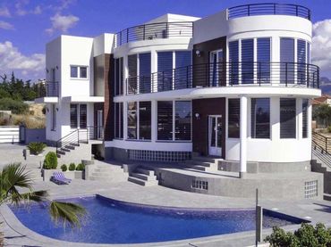 Detached house with balcony for sale in Pueblo - Urbanizaciones