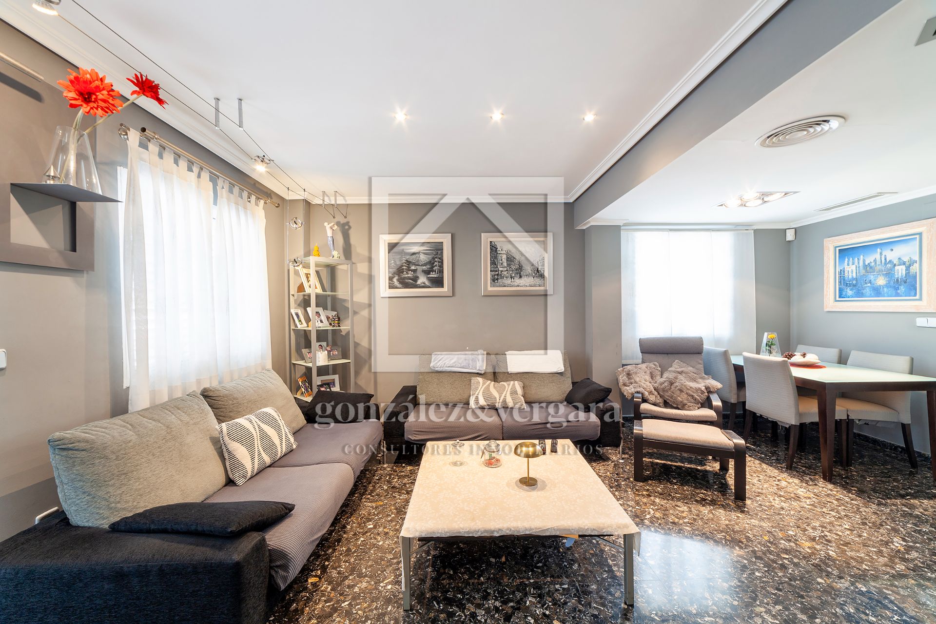 Living room of Single-family semi-detached for sale in Alzira  with Air Conditioner, Heating and Terrace