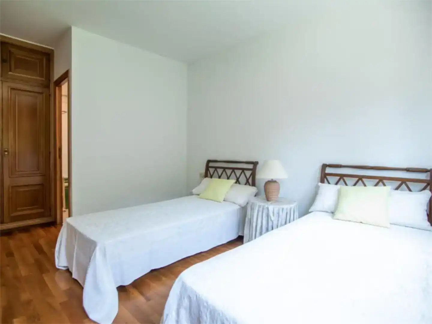 Dormitori de Casa o xalet en venda en Esplugues de Llobregat