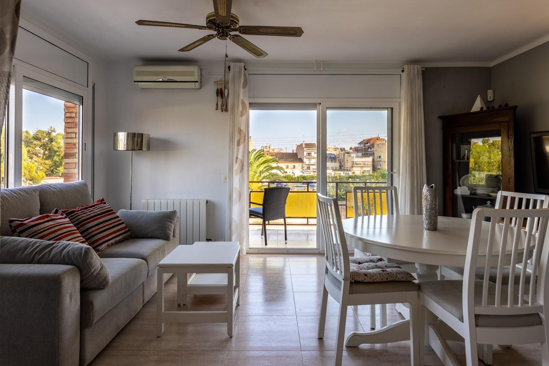 Apartment for sale in Barri Marítim