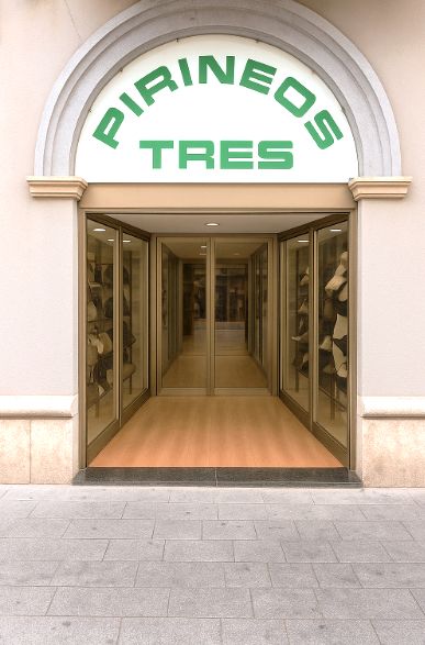 Geschaftsraum zur Miete in Carrer de Reding, 34, Eixample