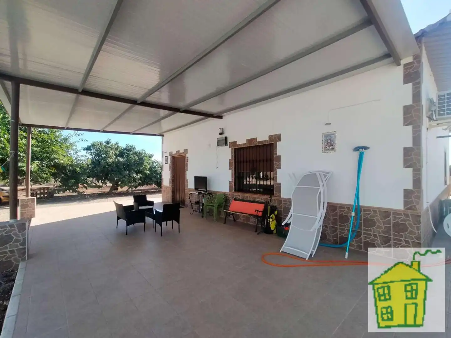 Terraza de Finca rústica en venta en Marmolejo con Jardín privado