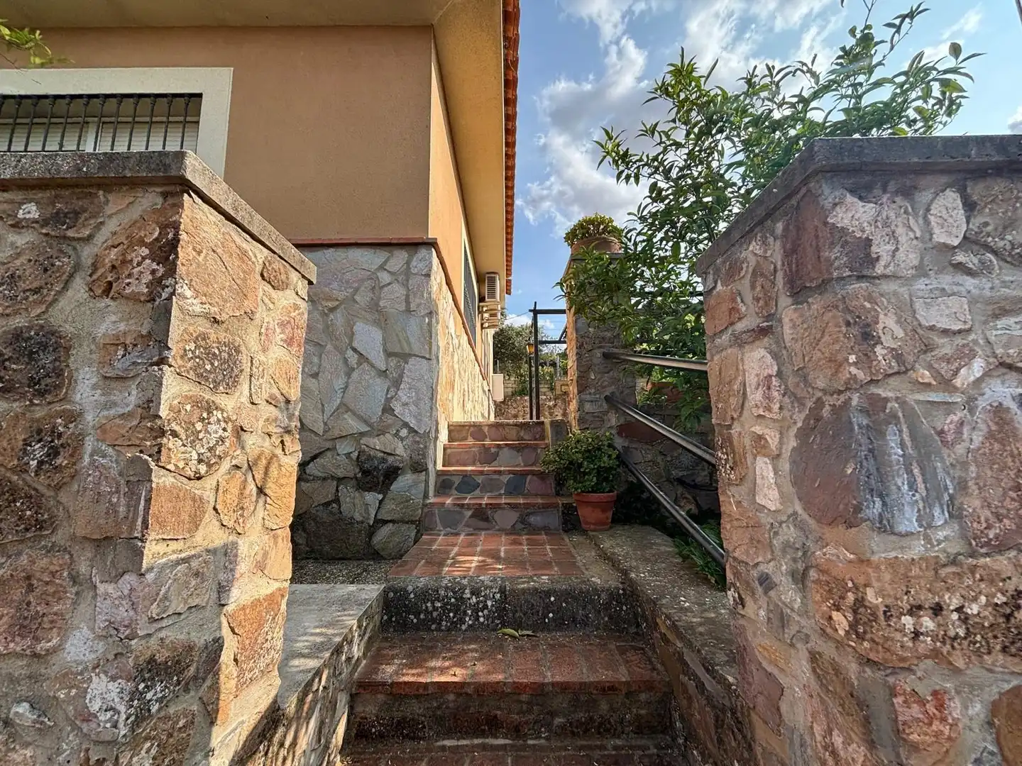 Exterior view of Houses for sale in Cáceres  with Air Conditioner, Heating and Private garden