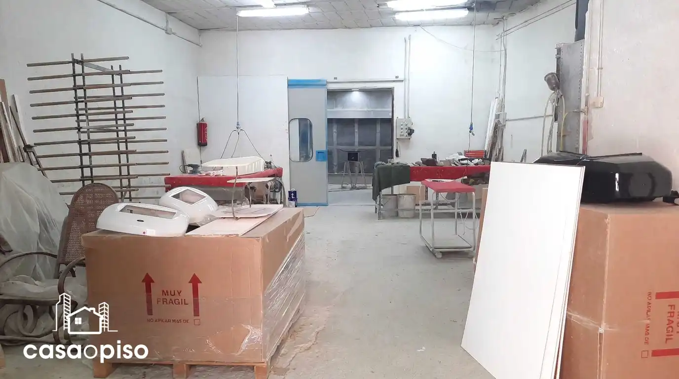 Nave industrial en venta en Terrassa