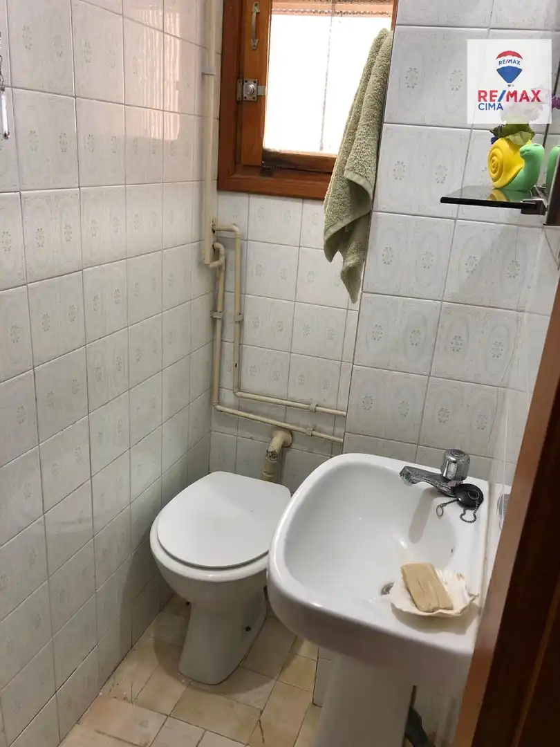 Badezimmer von Wohnung zum Verkauf in Cúllar mit Balkon