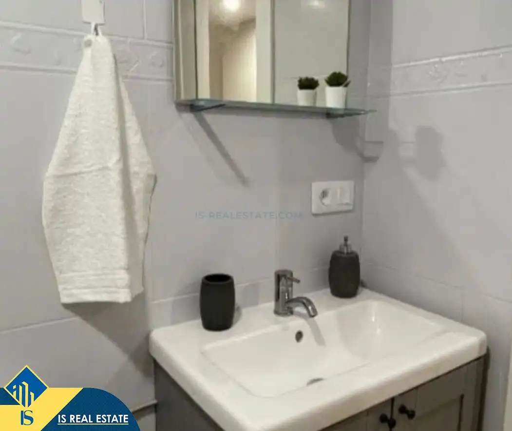 Bathroom of Study for sale in Torrevieja  with Air Conditioner, Heating and Furnished