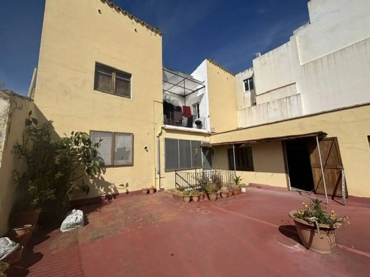 Vista exterior de Casa o xalet en venda en Cubelles amb Terrassa