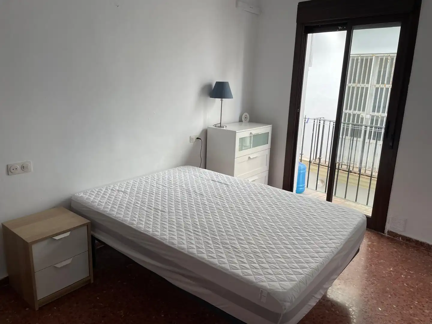 Habitación de Apartamento de alquiler en Jerez de la Frontera con Aire acondicionado, Amueblado y Balcón