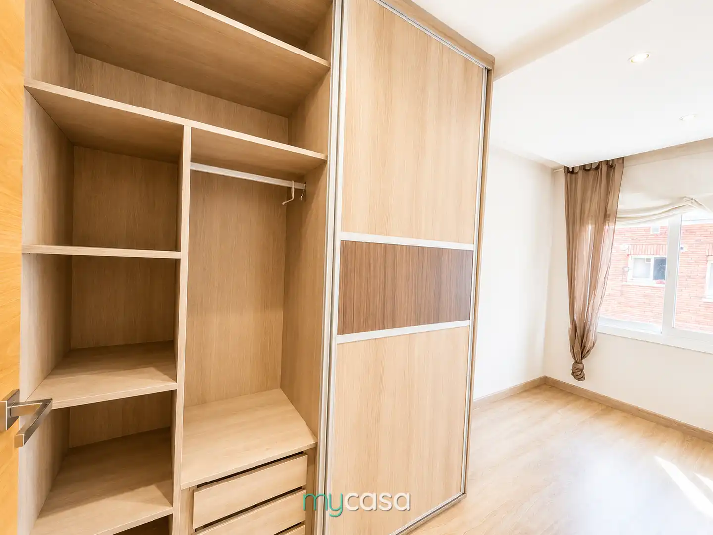 Bedroom of Flat for sale in Badalona  with Air Conditioner, Heating and Parquet flooring