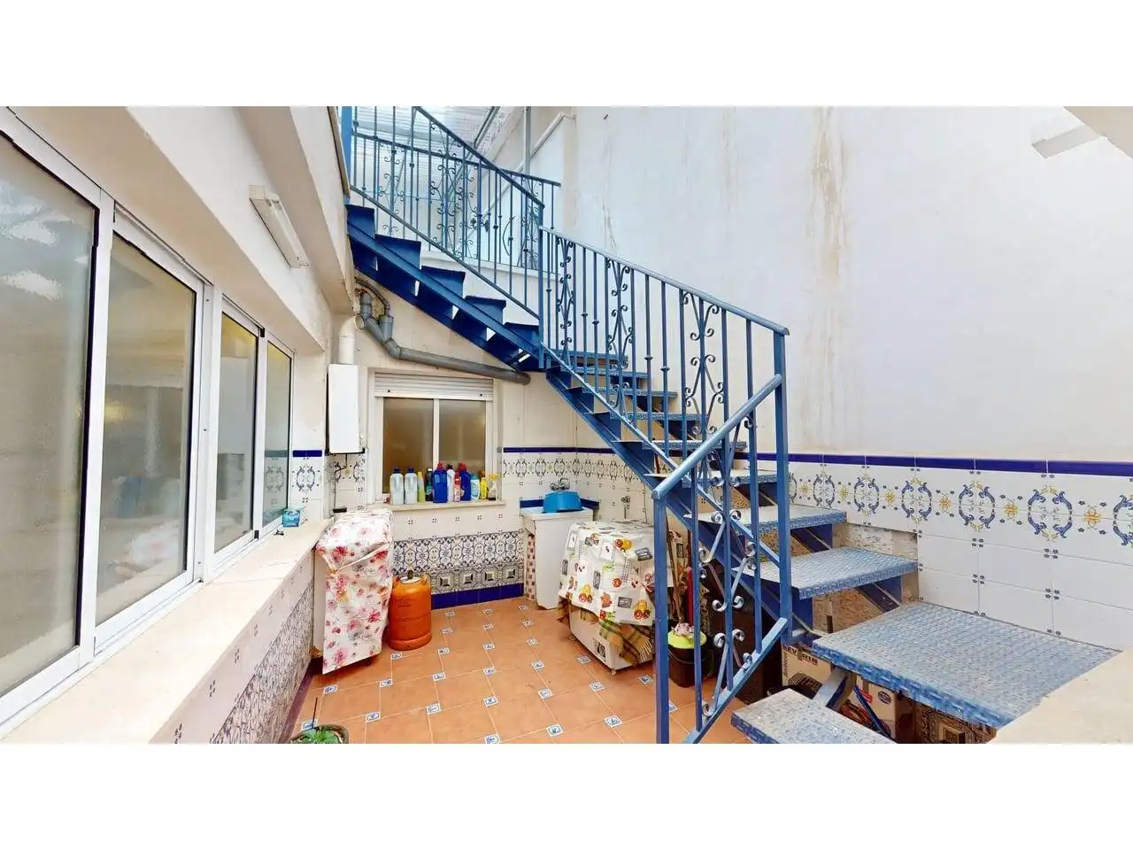 Vista exterior de Ático en venta en Cehegín con Calefacción, Terraza y Balcón
