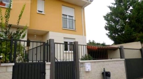 Foto 2 de Casa adosada en venda a Camino del Caño, Fuensaldaña, Valladolid