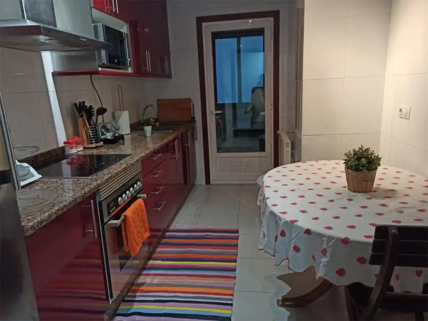 Cuina de Pis en venda en Moraña amb Parquet, Traster i Piscina comunitària