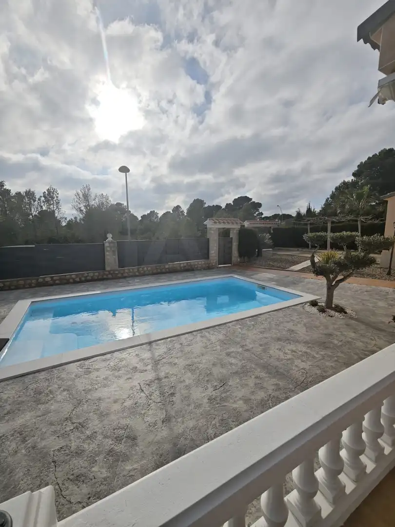 Piscina de Casa o chalet en venta en L'Ametlla de Mar  con Terraza y Piscina