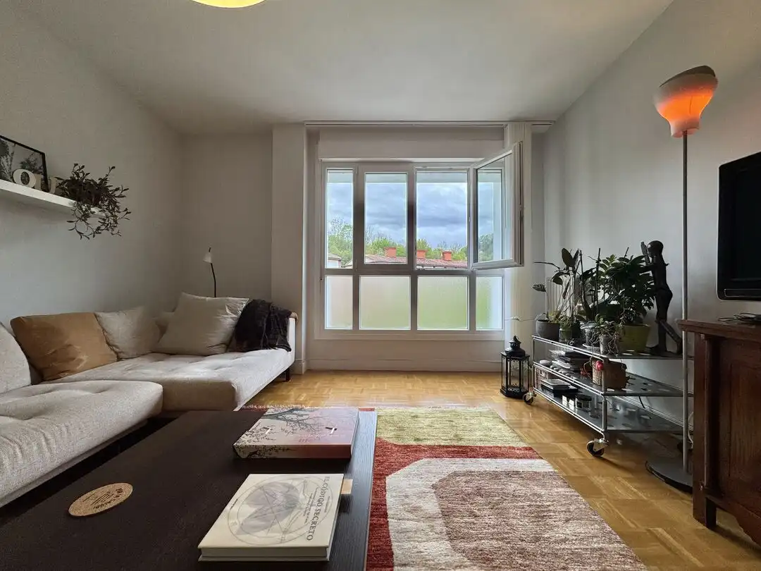Sala de estar de Piso en venta en Donostia - San Sebastián  con Calefacción y Balcón