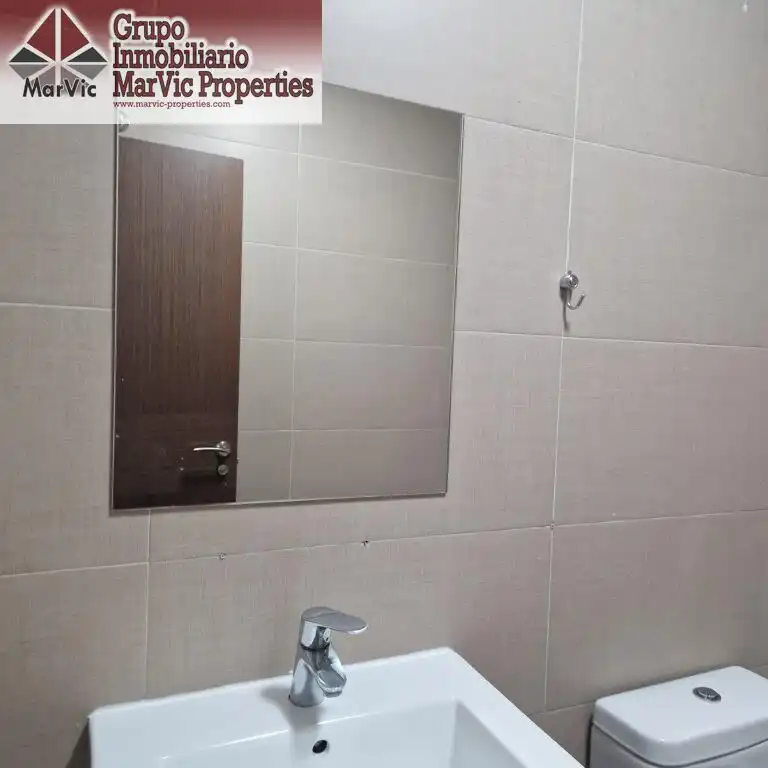 Baño de Planta baja en venta en La Nucia con Aire acondicionado y Amueblado