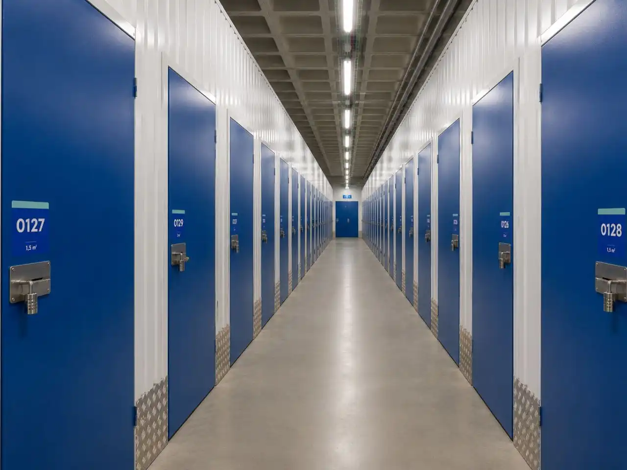 Storage room for rent in Plasencia  with Alarm