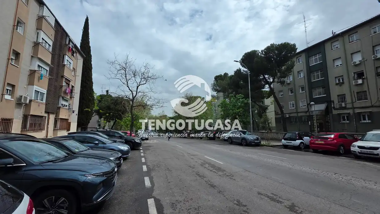 Parking of Flat for rent in Madrid  with Air Conditioner, Heating and Furnished