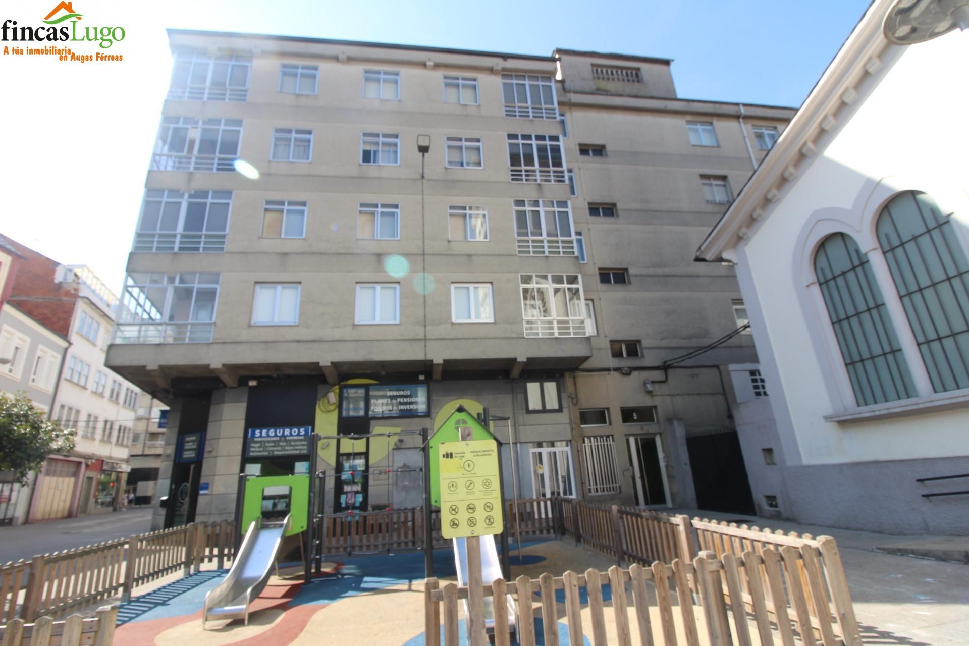 Vista exterior de Piso en venta en Lugo Capital con Calefacción y Trastero