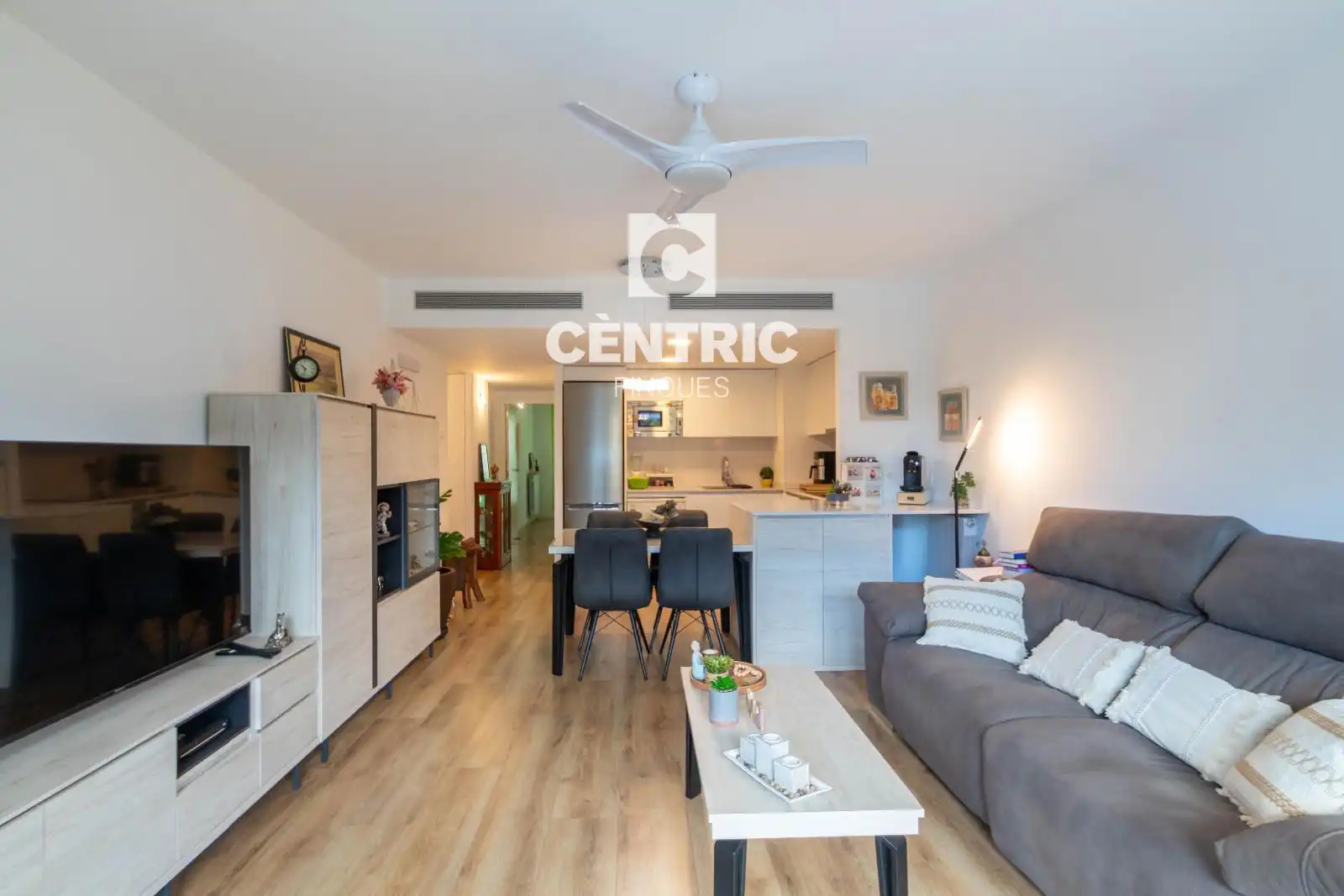 Sala de estar de Piso en venta en Terrassa con Aire acondicionado, Terraza y Trastero