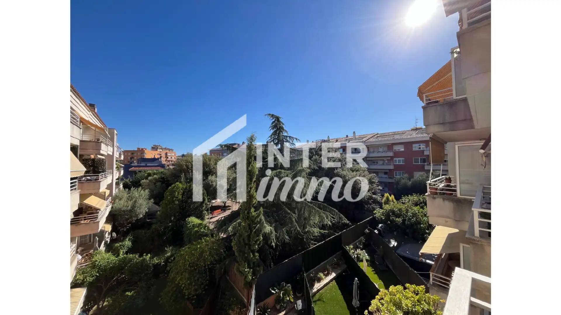 Exterior view of Apartments for sale in Eixample - Horta Capallera
