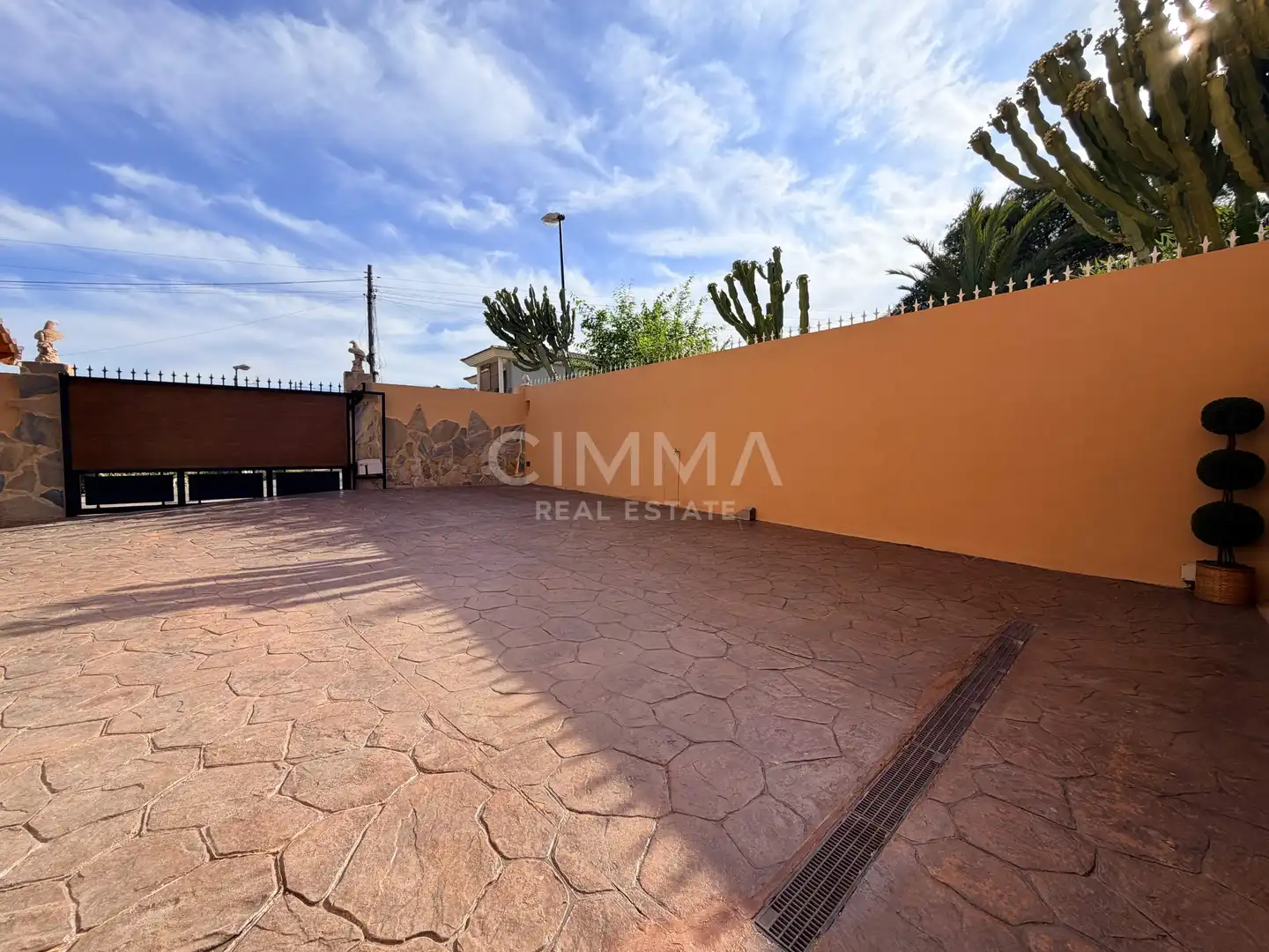 Exterior view of Detached homes for sale in La Nucia  with Air Conditioner, Heating and Private garden
