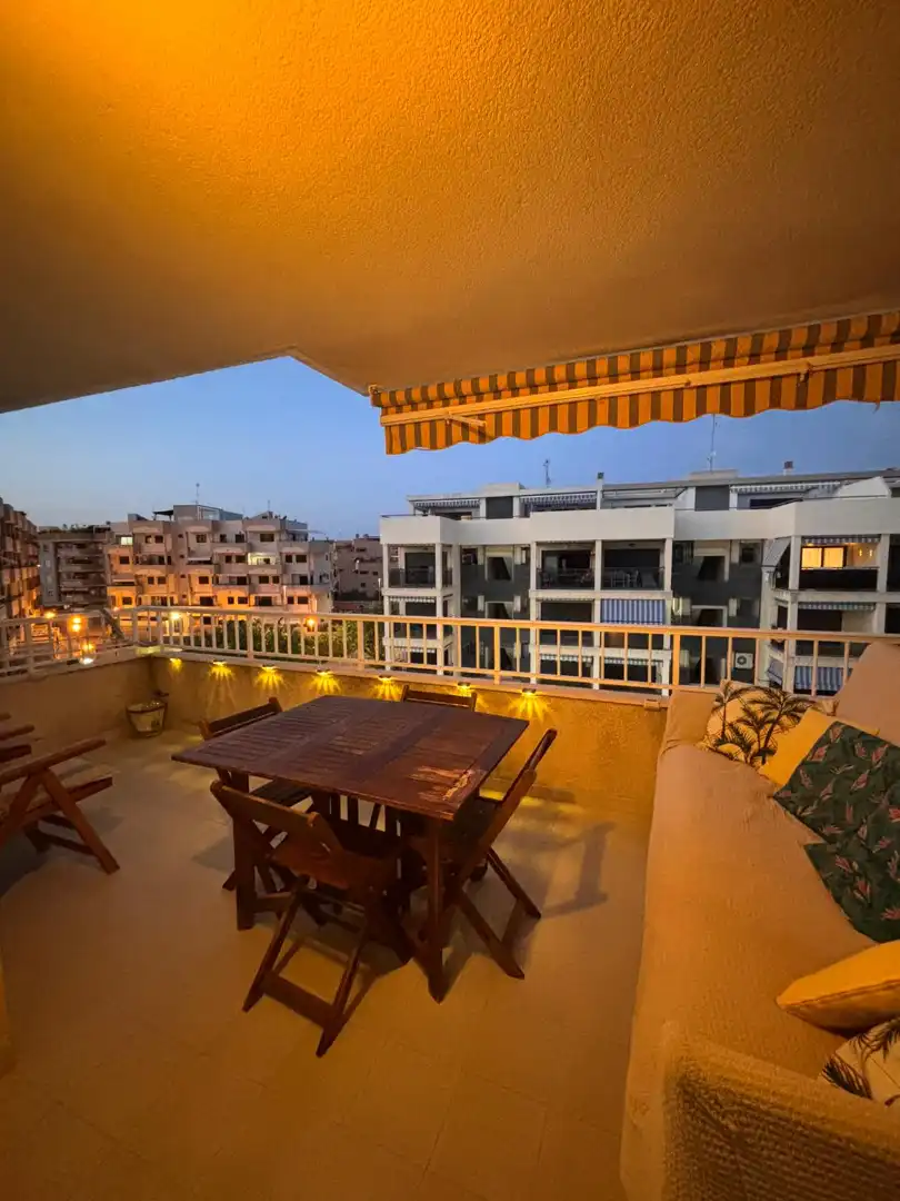 Apartament amb piscina de lloguer a Carrer Jaume I