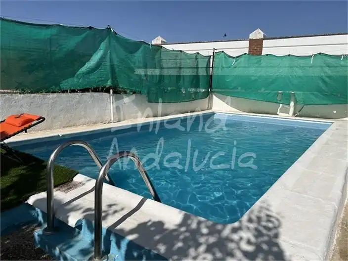 Adossat amb piscina en venda a Castillo de Locubín, imagen 2