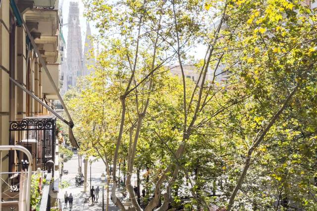 Piso en Venta en Avinguda de Gaudí, . en Sagrada Família