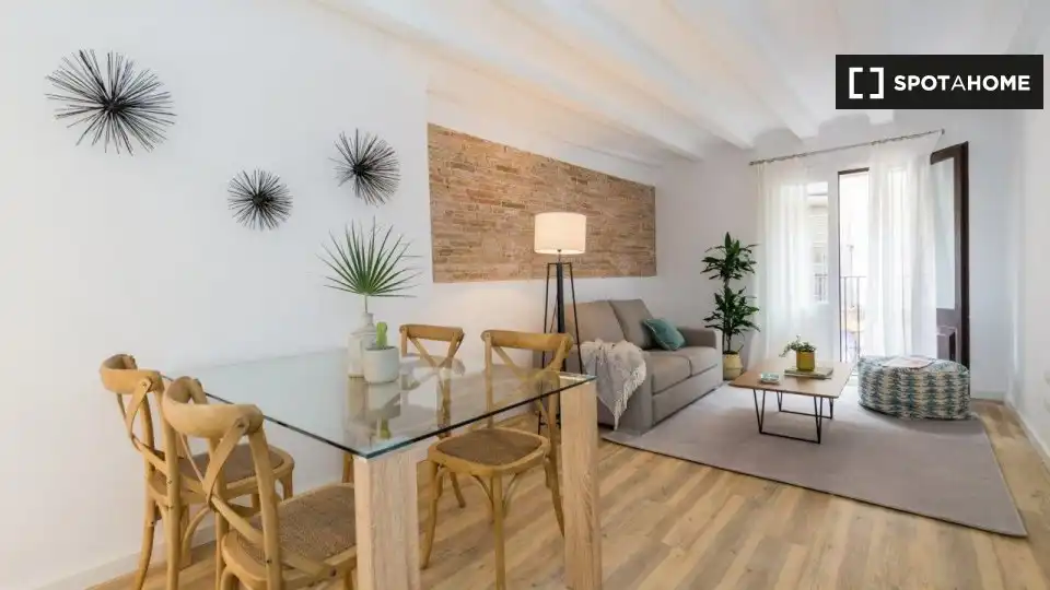 Flat with terrace to rent in Ciutat Vella