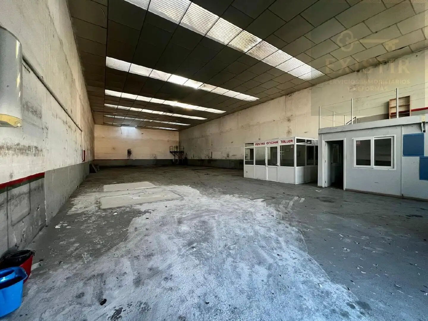 Nau industrial de lloguer a Sector 8 - Nueva Balastera