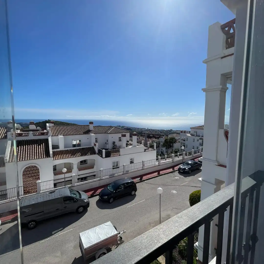 Pis amb piscina en venda a Calle Don José de Orbaneja, imagen 2