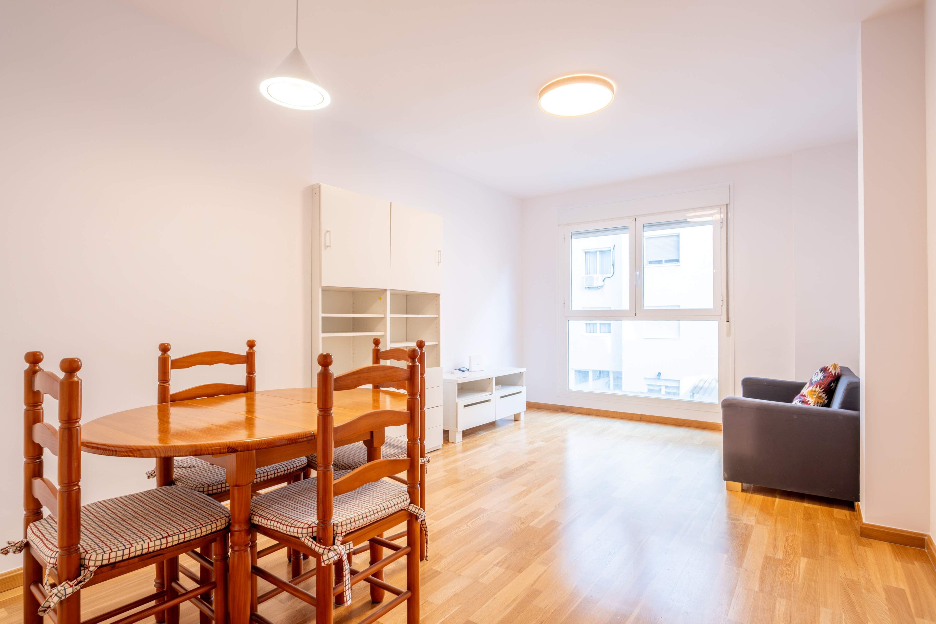 Living room of Flat for sale in  Zaragoza Capital  with Air Conditioner, Heating and Parquet flooring