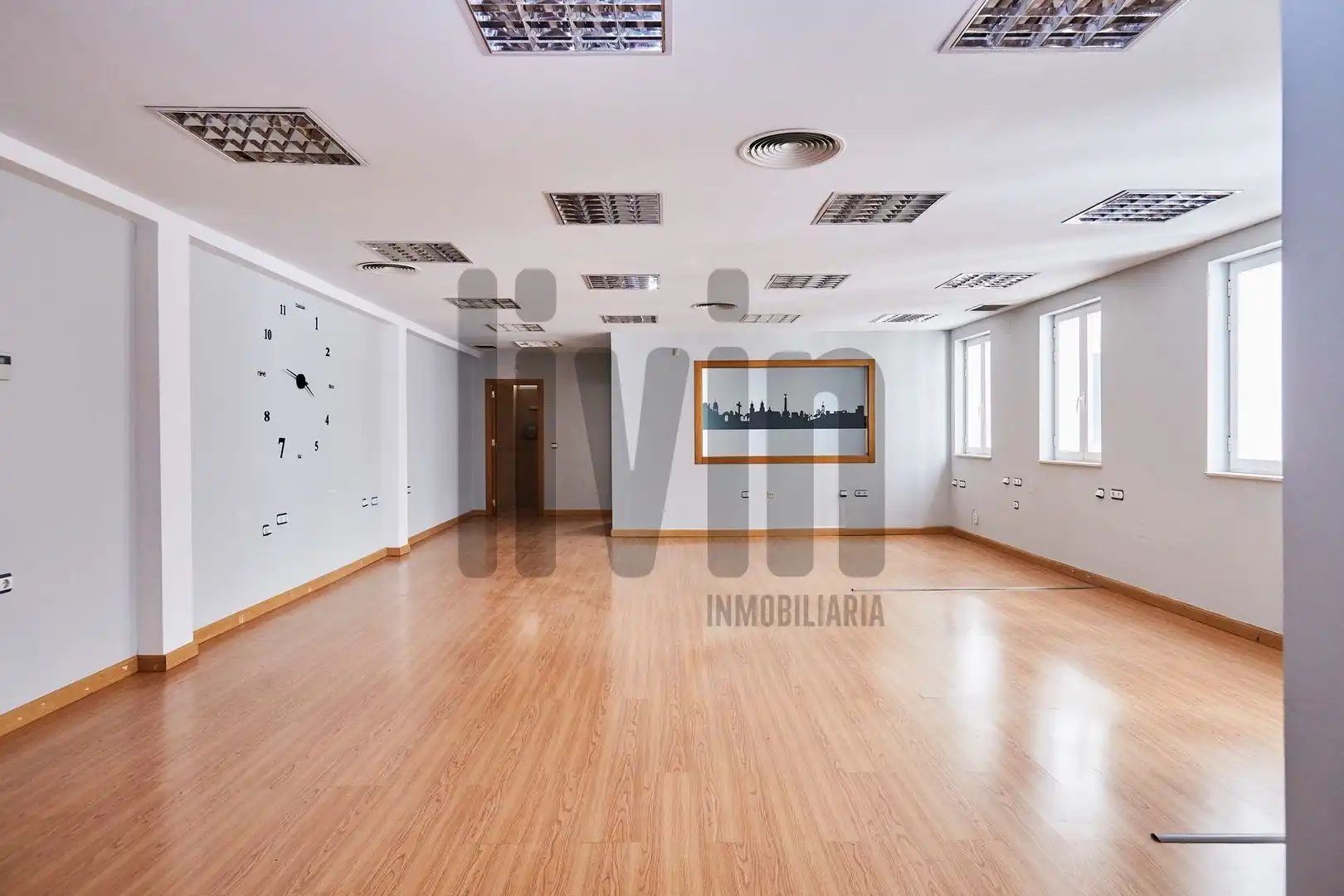 Oficina en venta en Jaén con Aire acondicionado y Calefacción