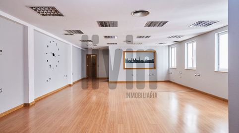 Foto 3 de Oficina en venta en Avda de Madrid - Pº de la Estación, Jaén Capital