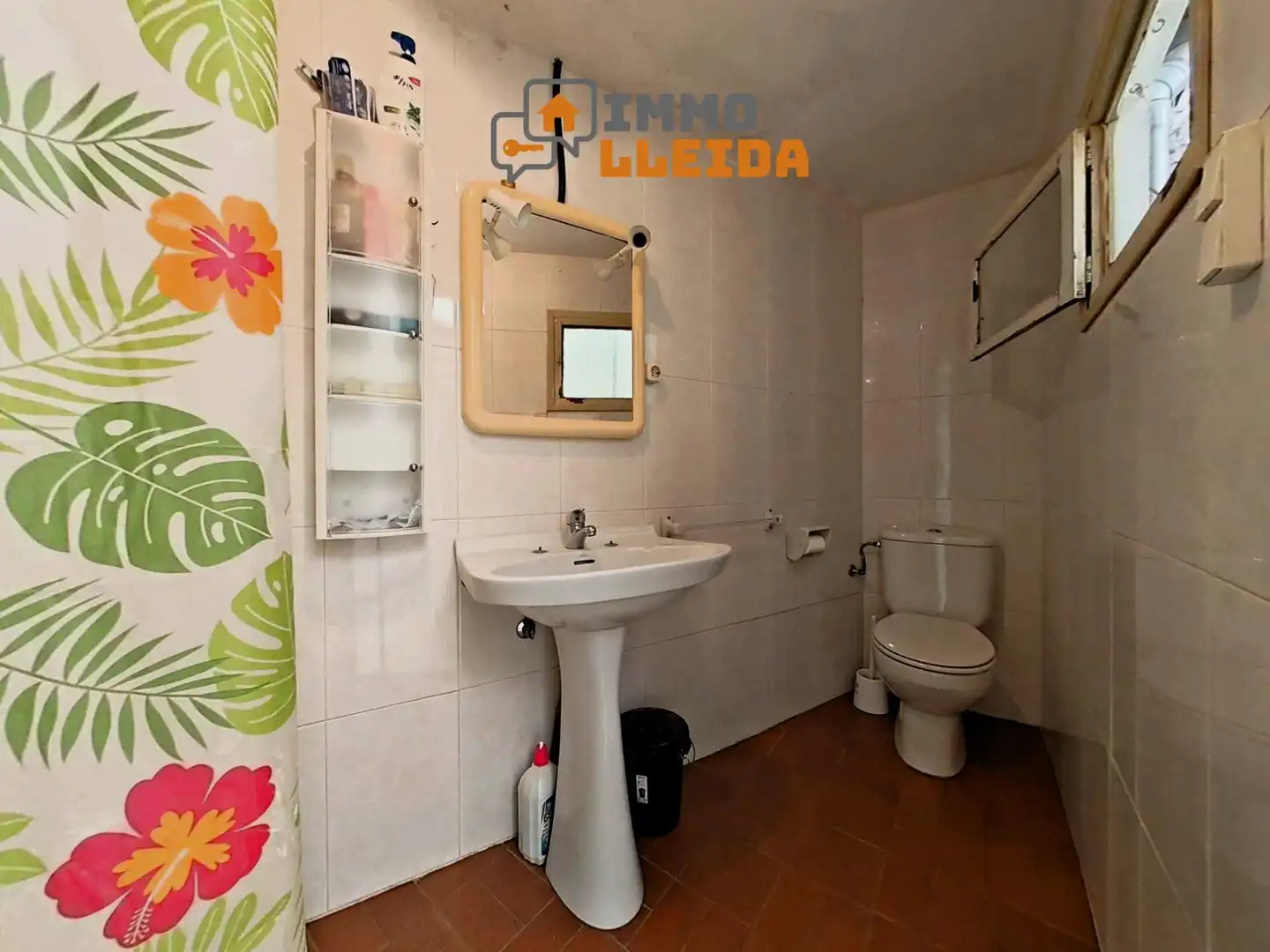 Baño de Casa o chalet en venta en Castellserà con Calefacción, Parquet y Terraza