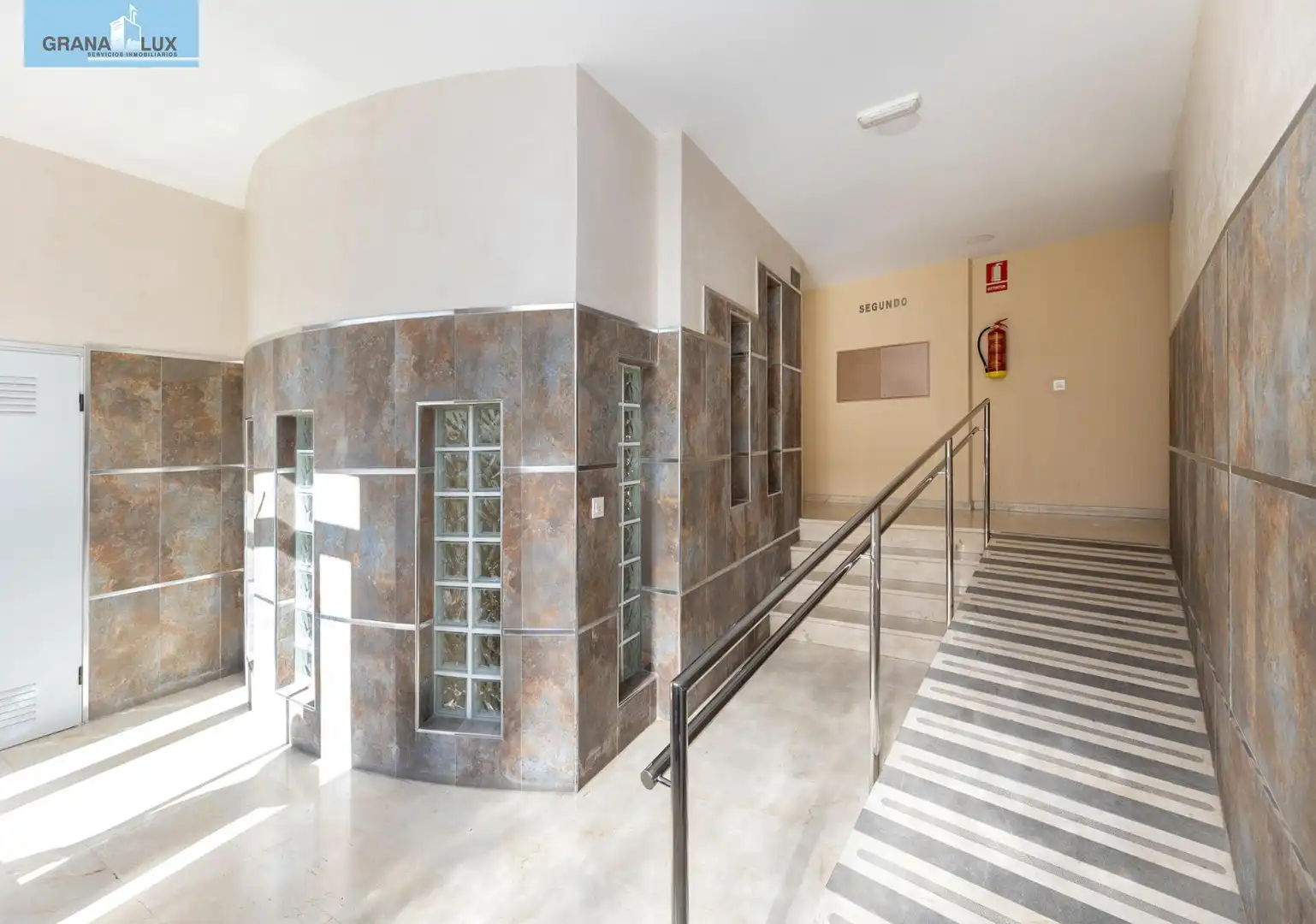 Flat with lift for sale in Avenida MADRID, imagen 3