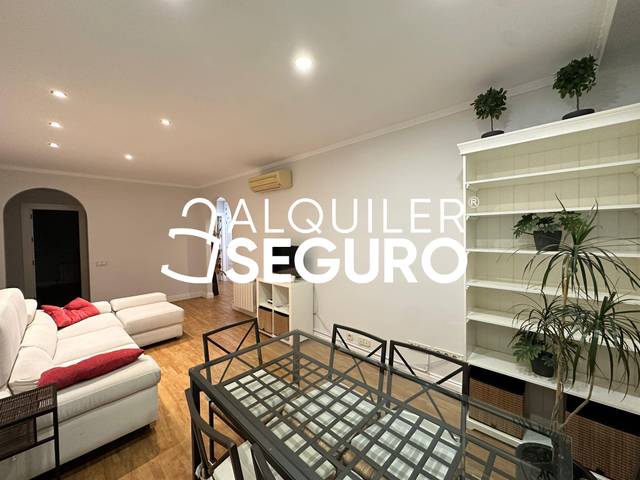 Piso en Alquiler en de los Pinillas  en Valdebernardo - Valderribas