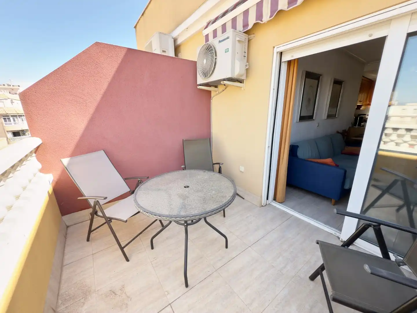 Terrasse von Dachboden zum Verkauf in Torrevieja mit Klimaanlage, Heizung und Terrasse